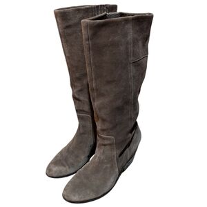 Crown vintage Tall Brown Suede Boots size 9